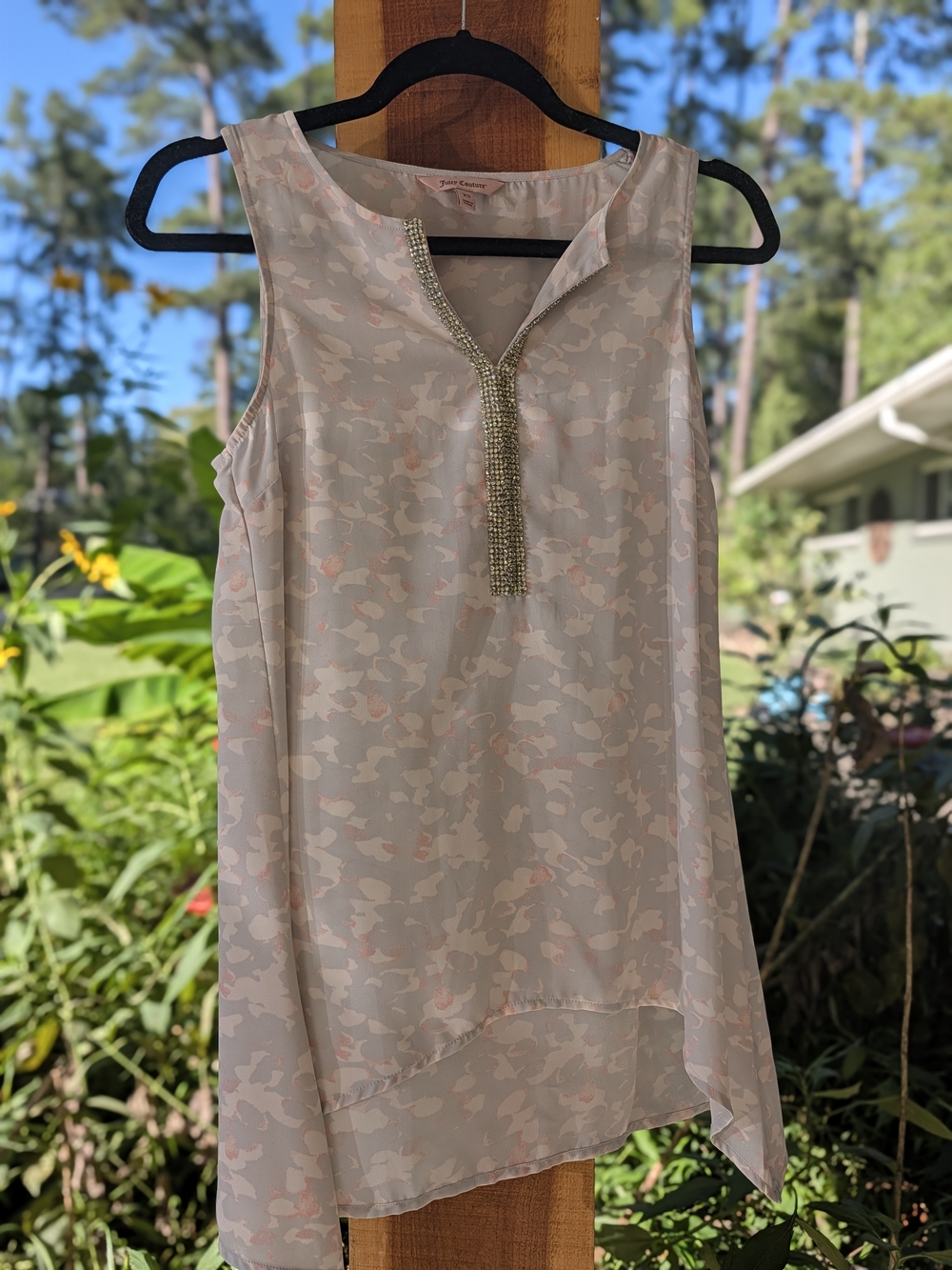 Juicy Couture. Sleeveless Beaded-Neck Shell Top - Light Pink Pattern